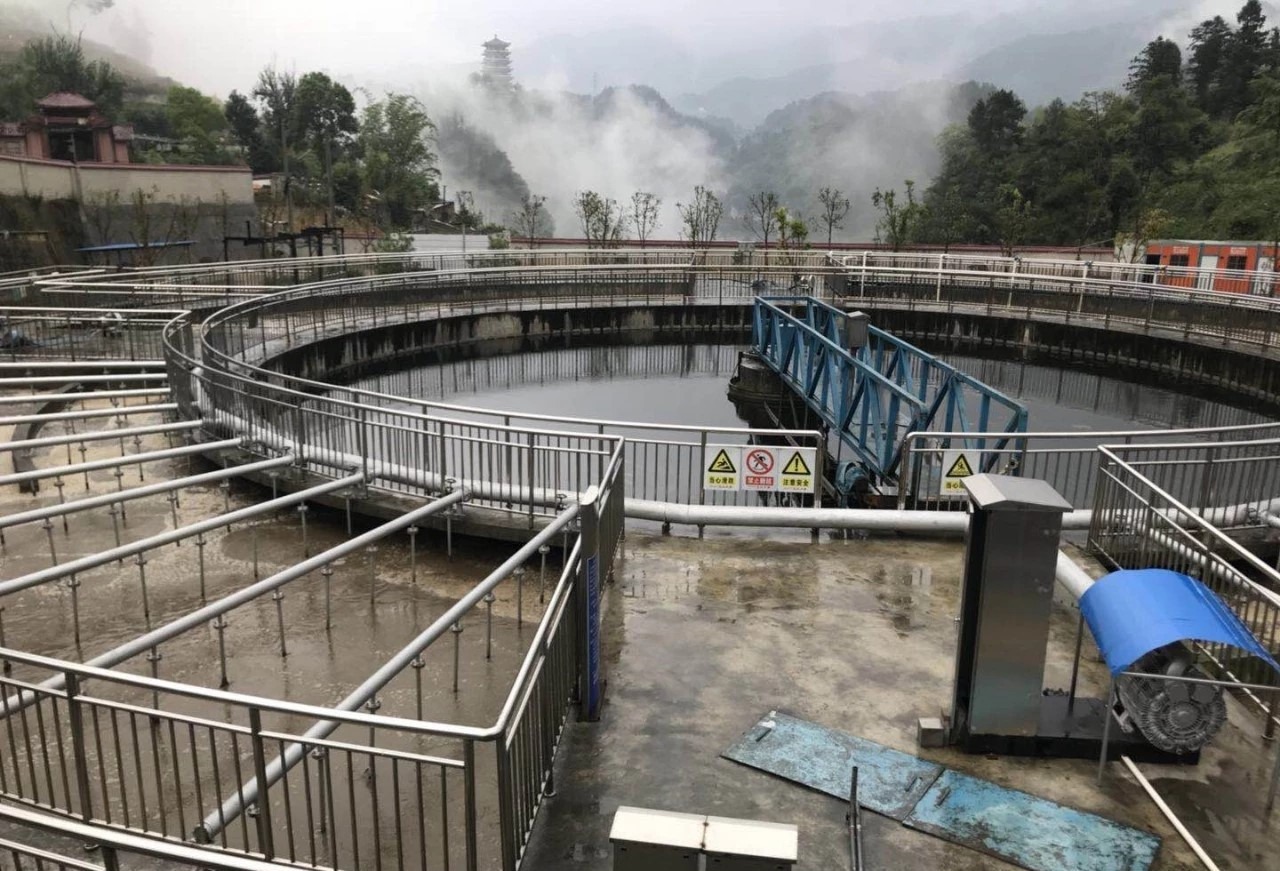 刮泥機(jī)